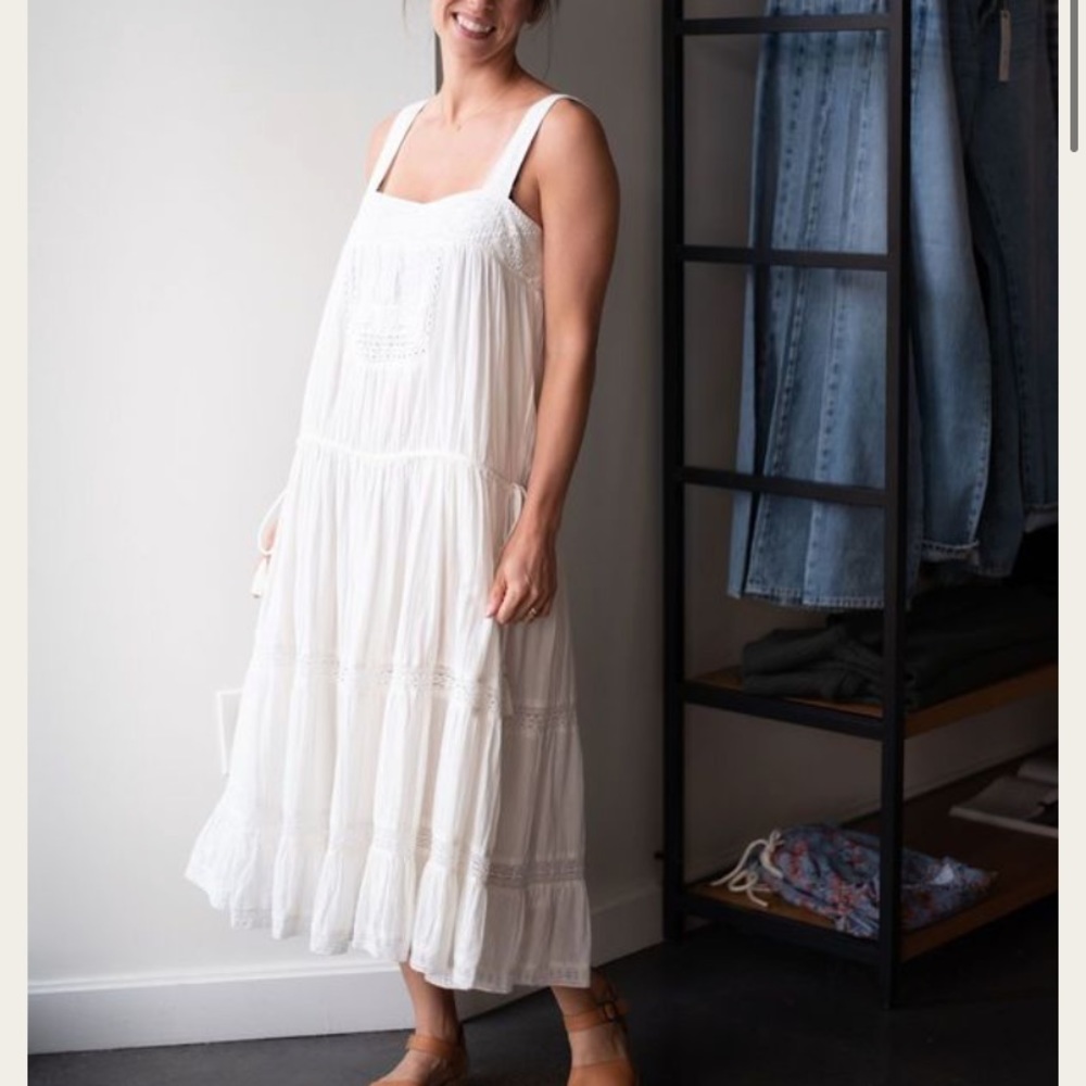 M.A.B.E ivory dress NWT size small. Never worn.